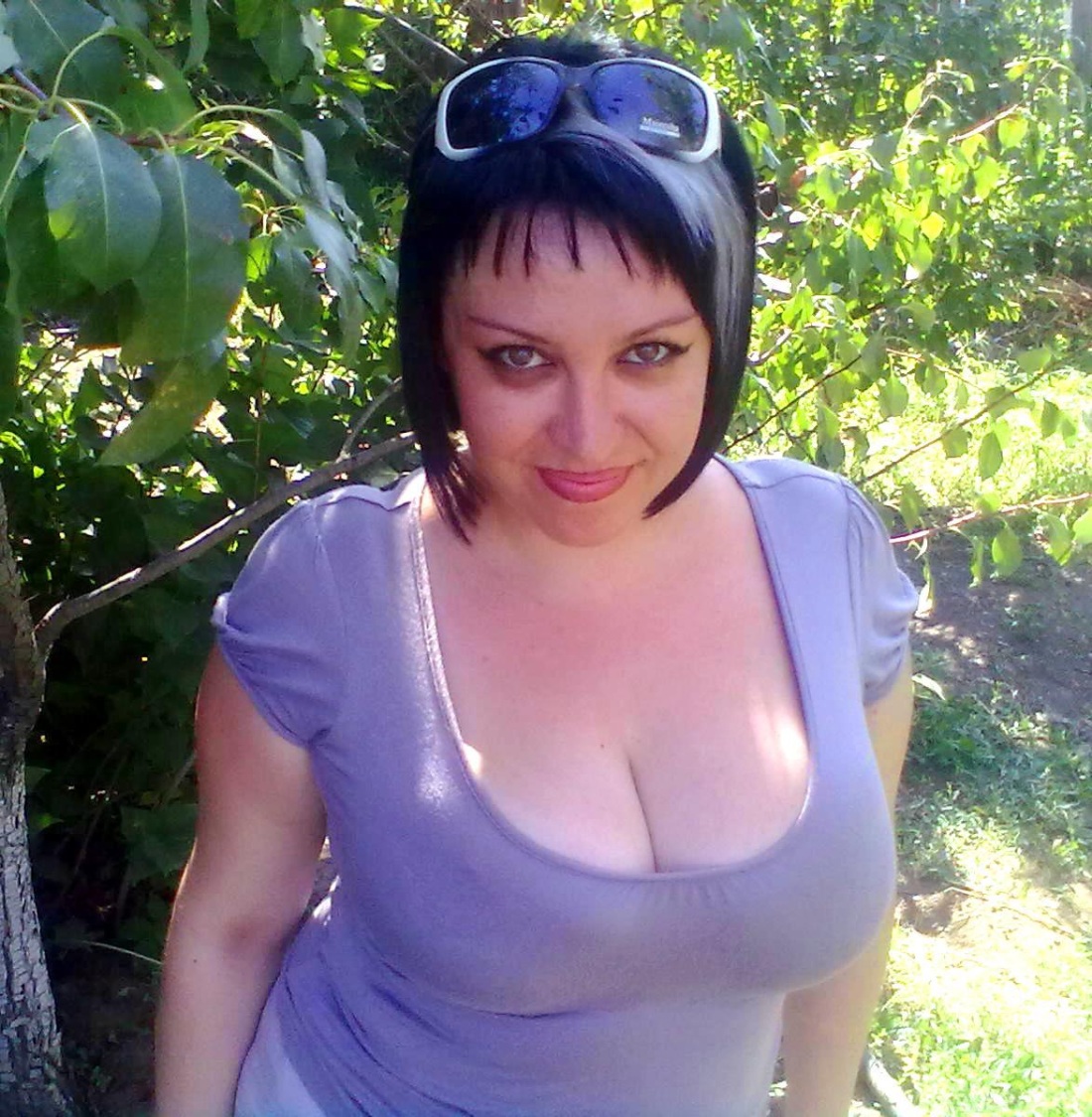 Взрослые женщины с мамбы