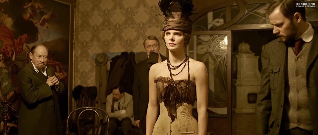 Елизавета Боярская постельные сцены сериала долгий путь домой