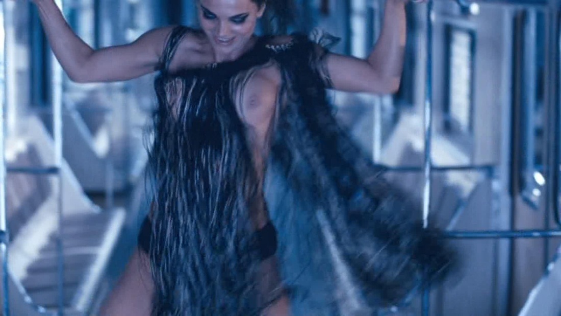 Лиза Боярская голая с открытым ртом