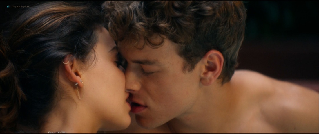 Paulina Singer, Danielle Campbell