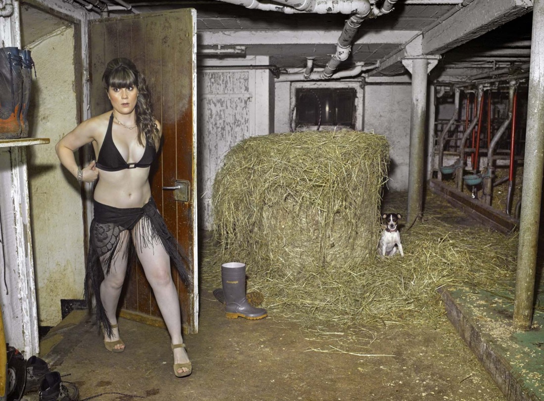 Девушки с большими сиськами доят