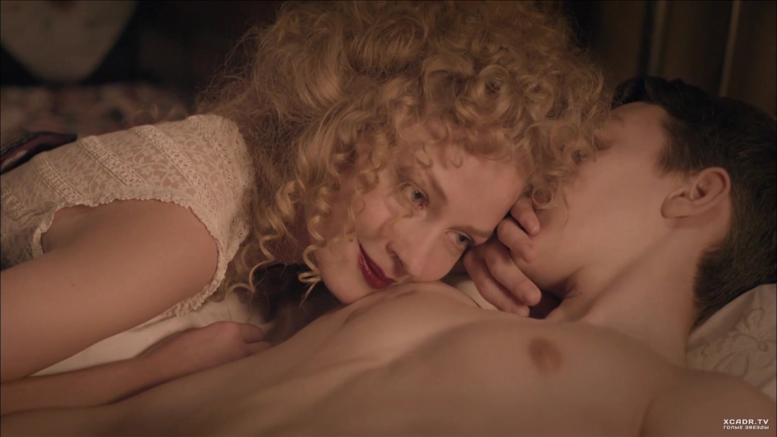 Голая Ходченкова в фильме Годунов