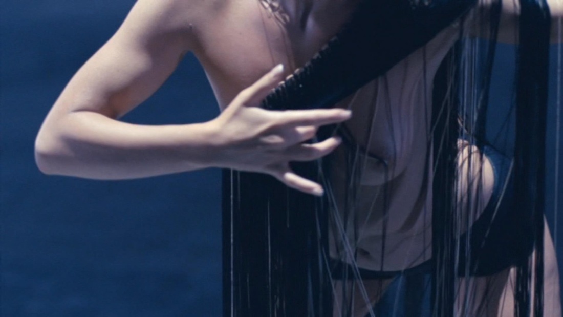 Елизавета Боярская грудь