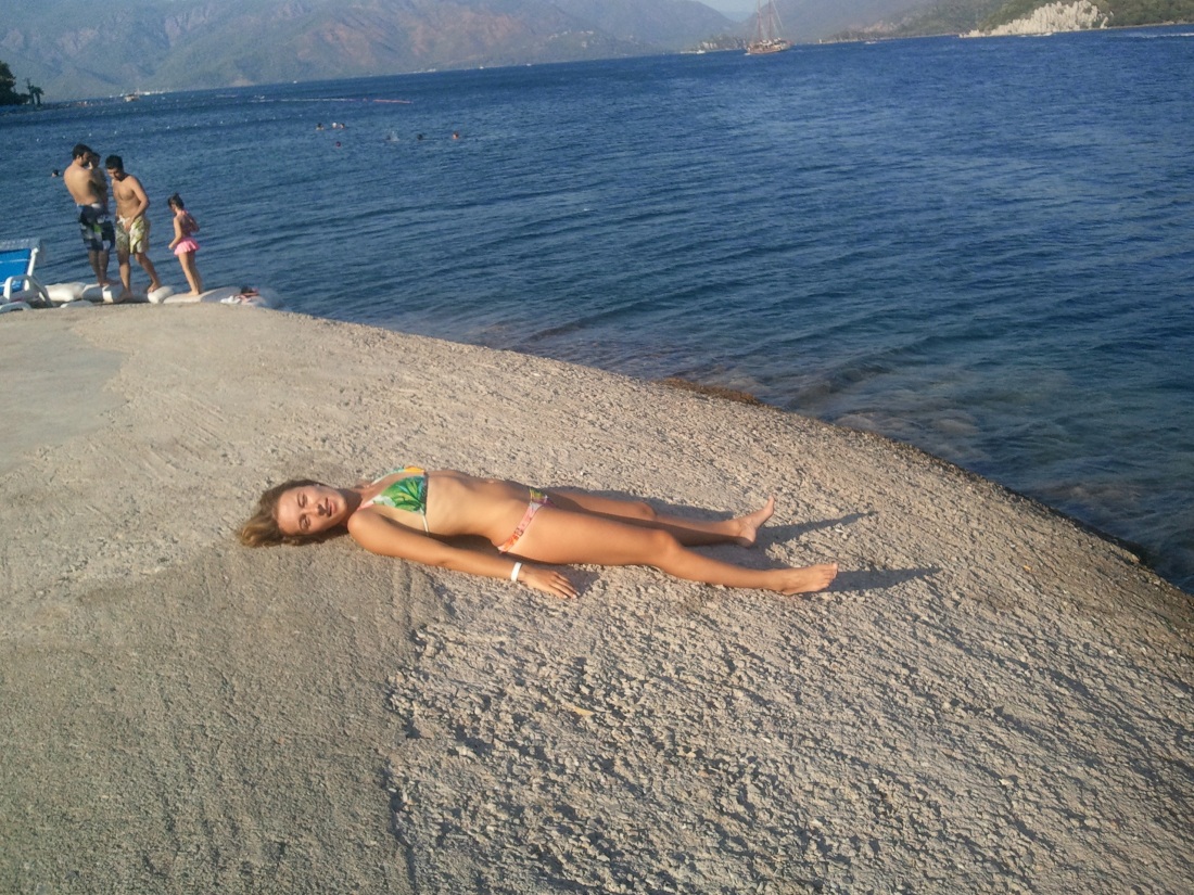 Кристина Казинская фото в купальнике горячие