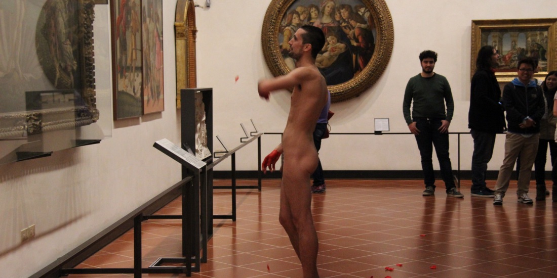 Натурщики мужчины без одежды