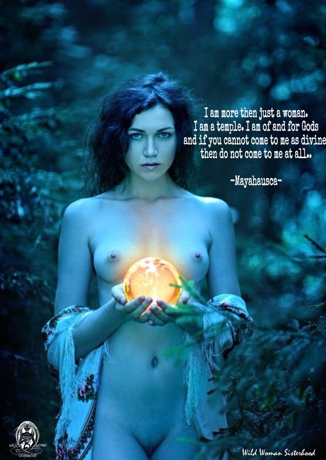 Мистическая девушка ню