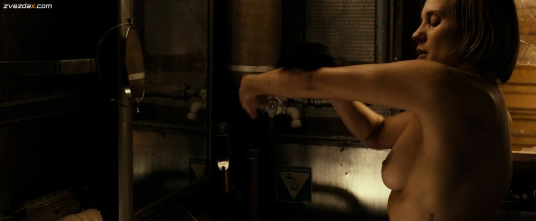 Кэти Сакхофф голая в фильме