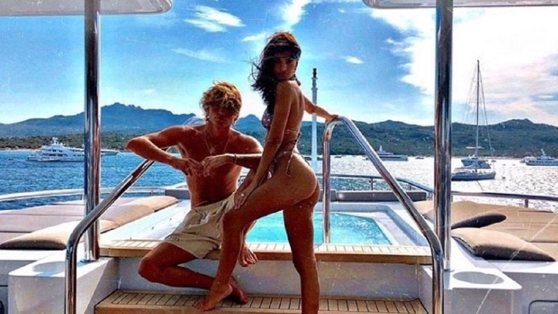 Эмили Ратажковски и Джордан Барретт