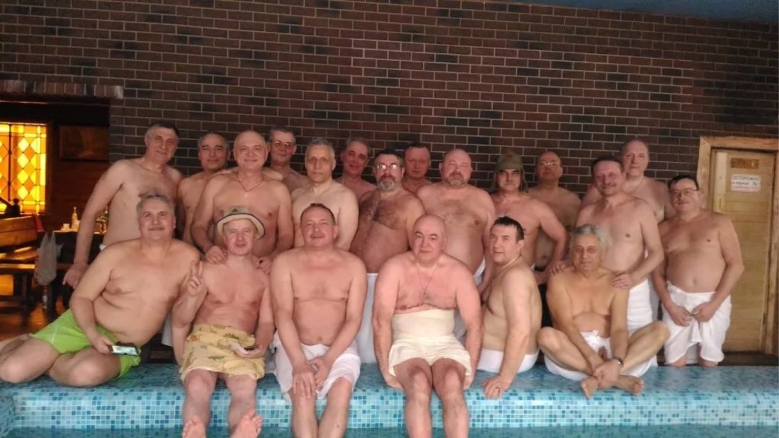 Старые волосатые толстые мужики