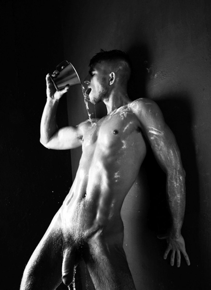 Парни ебутся друг с другом