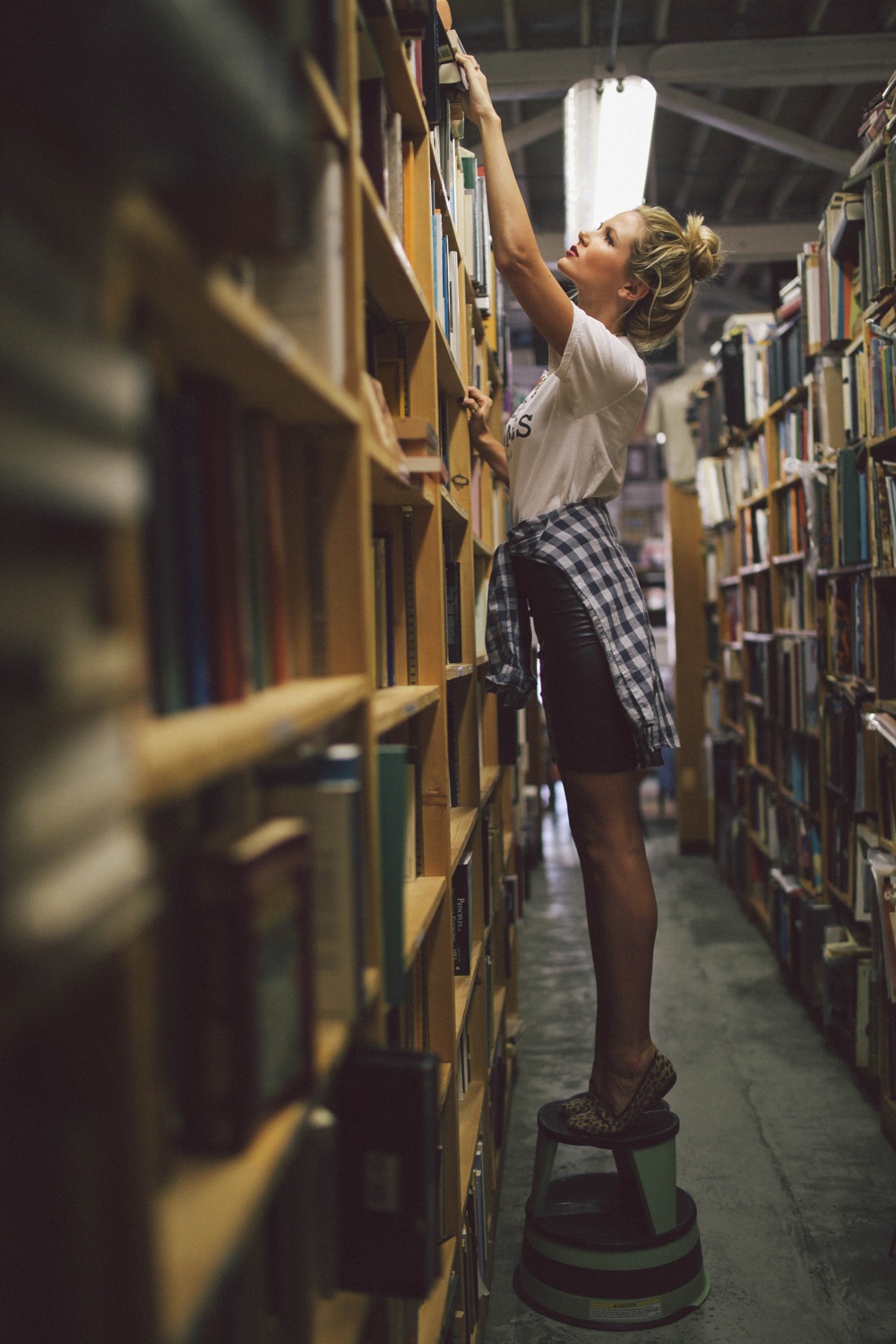 Полка для книг