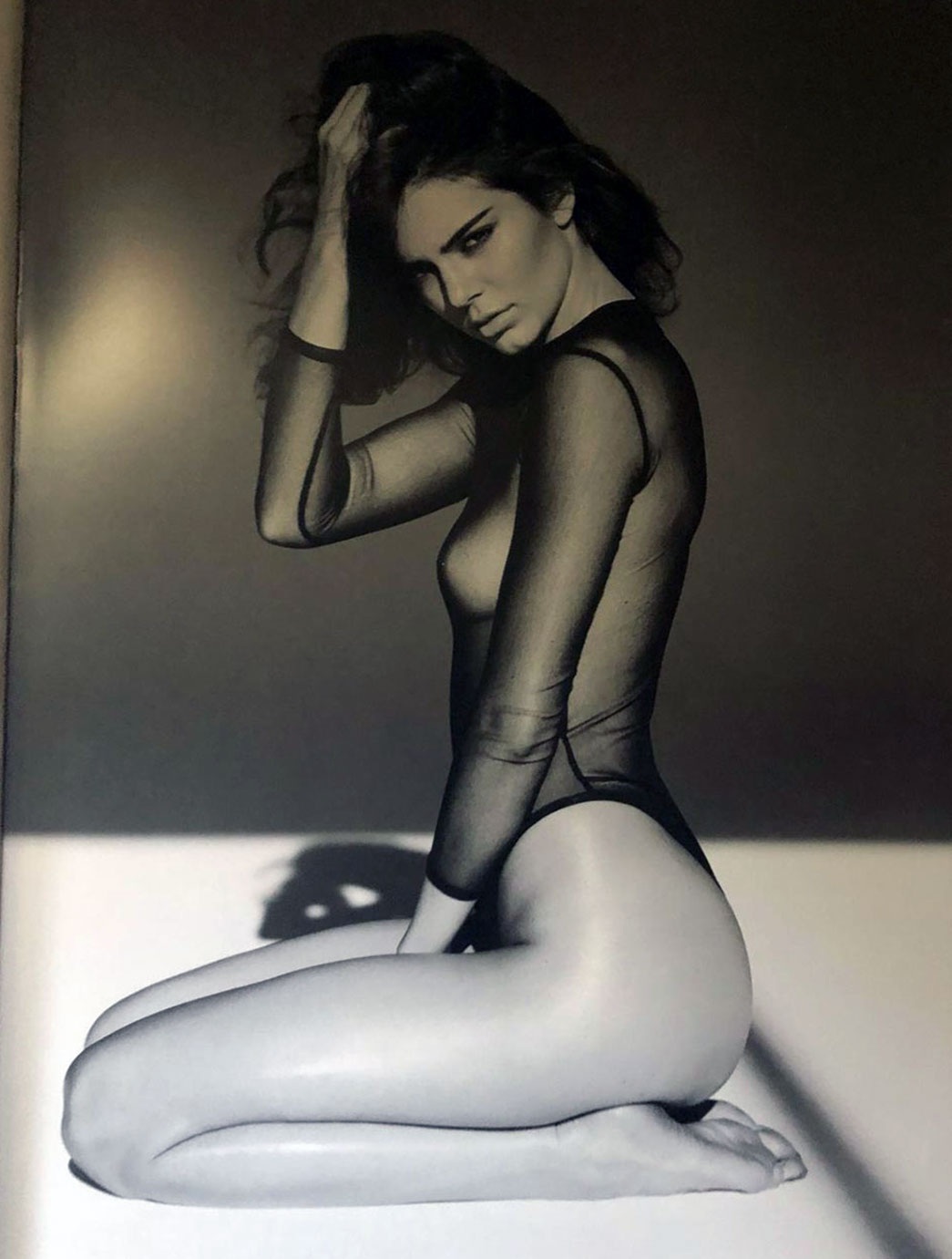 Kendall Jenner топлесс