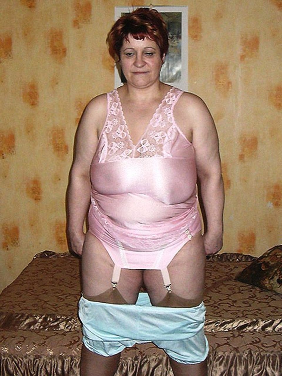 Голые женщины в панталонах