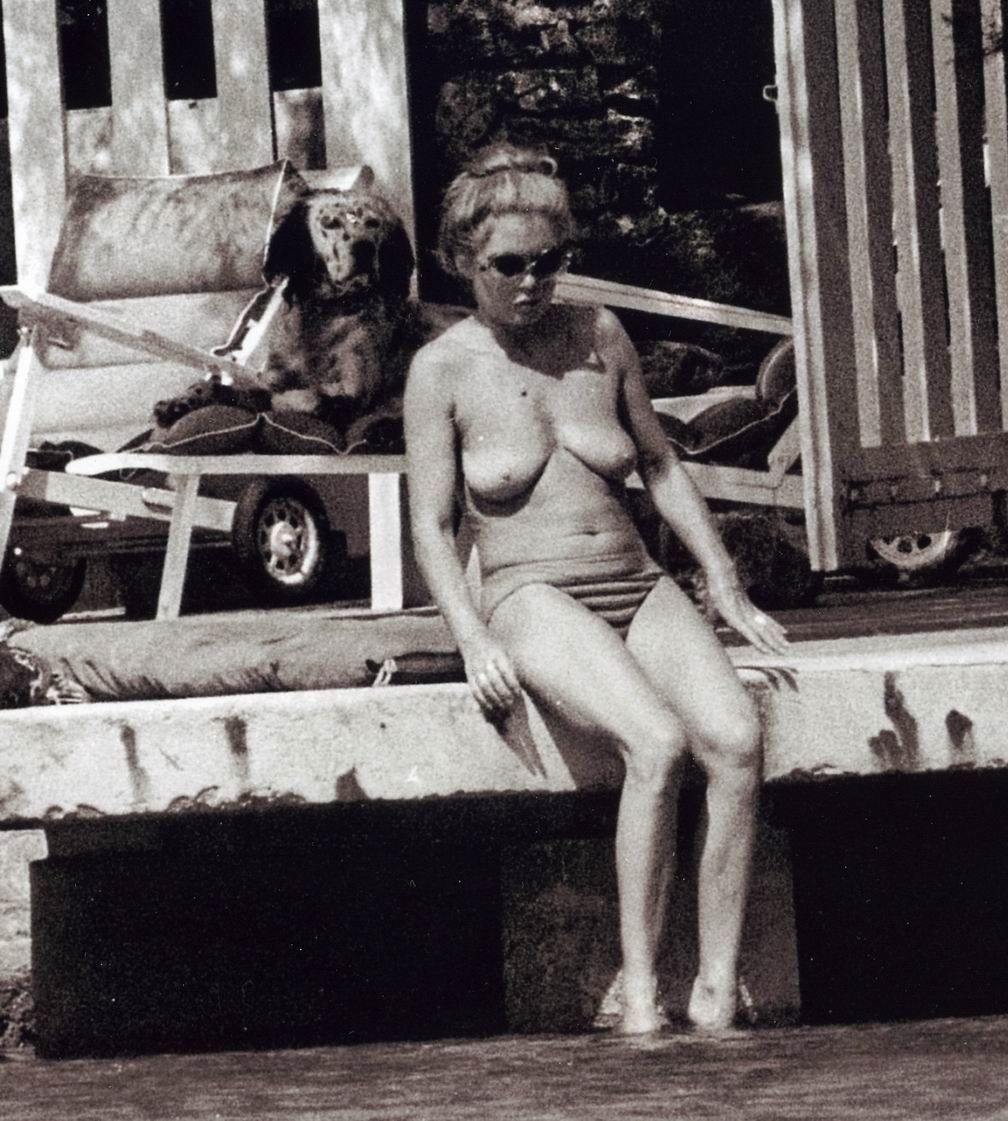 Плейбой 1973 Брижит Бардо