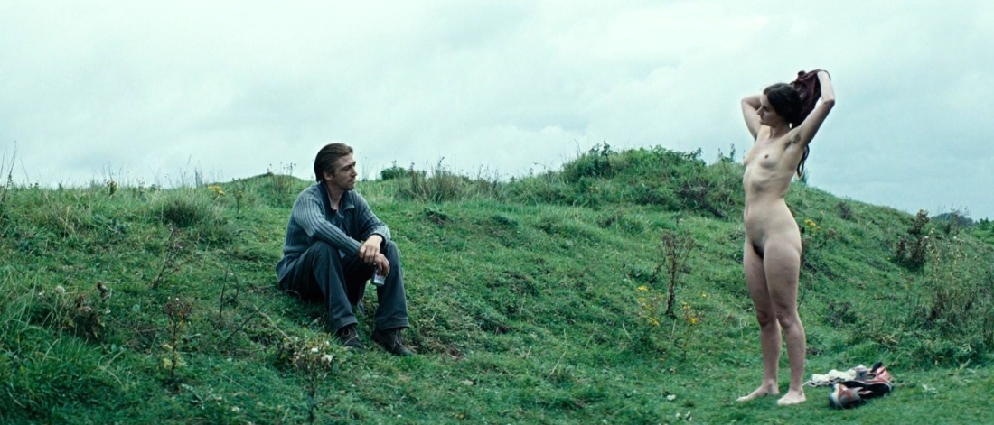 Жеральдин Мартино обнажалась