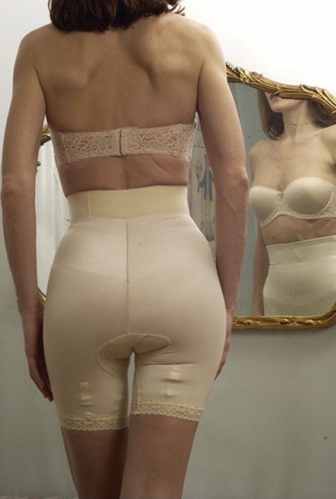 Женщины в рейтузах