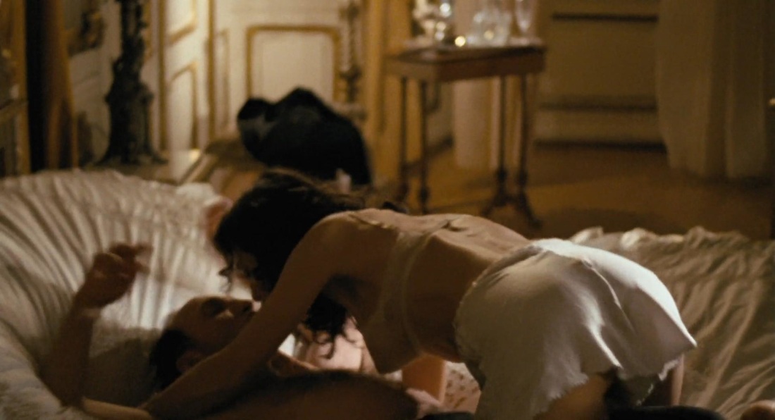 Долорес Чаплин голая в кино