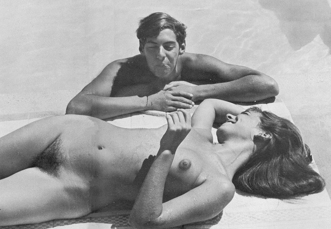 Ретро порнушка на пляже