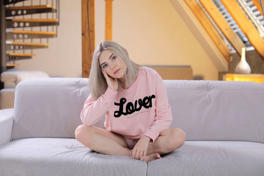 Ева Элфи (Eva Elfie)