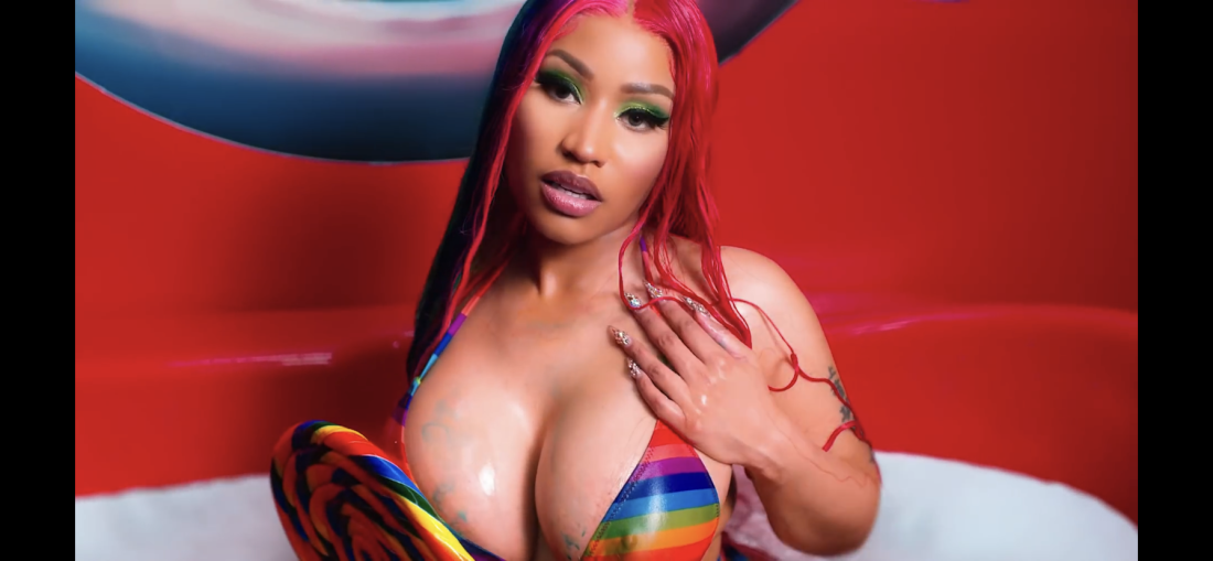 Голая Ники Минаж клитор