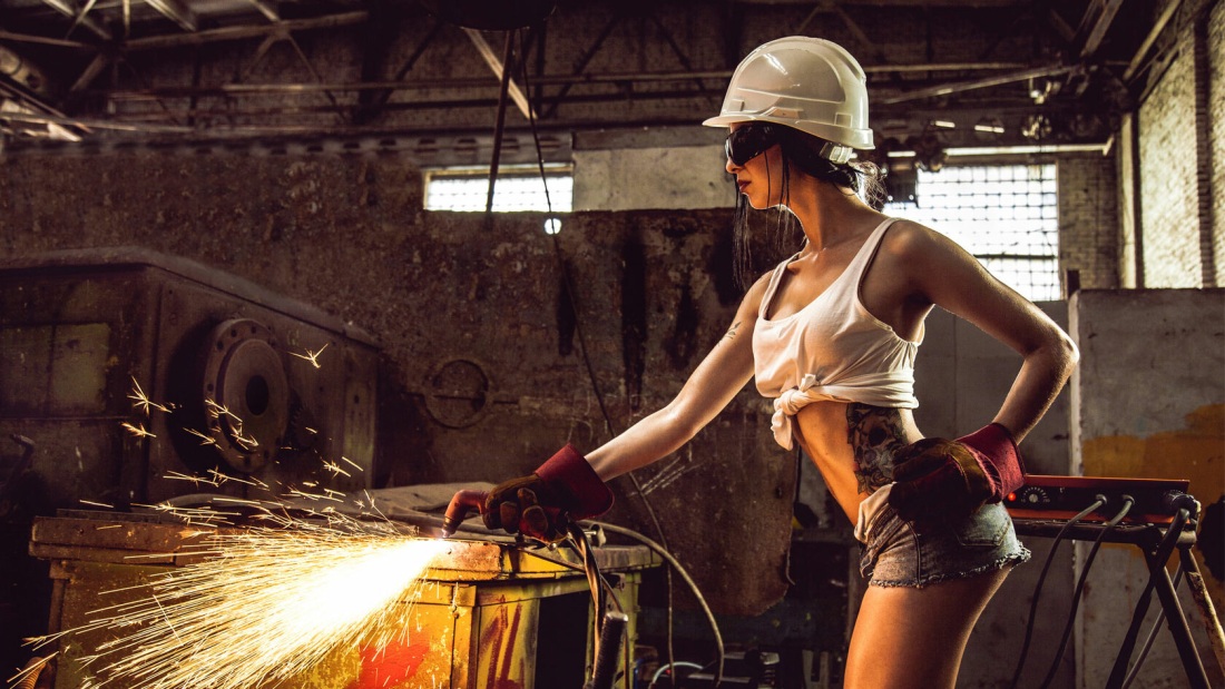 Сварка девушка