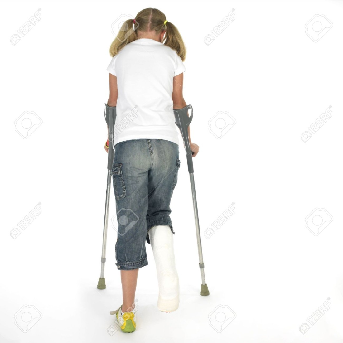 Блондинка в Красном платье