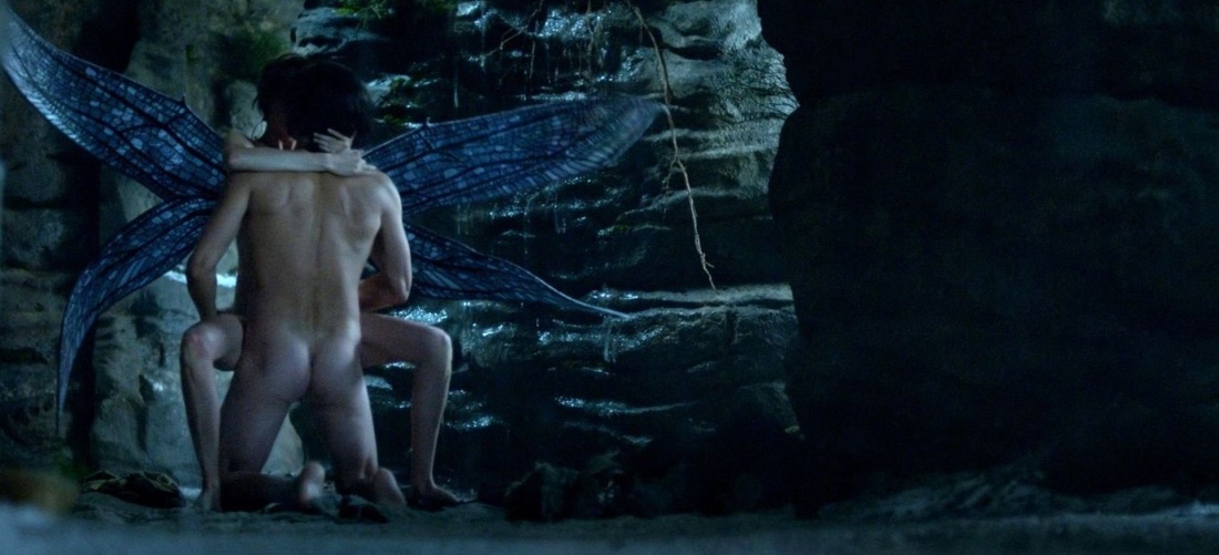 Кара Делевинь Карнивал Роу ню