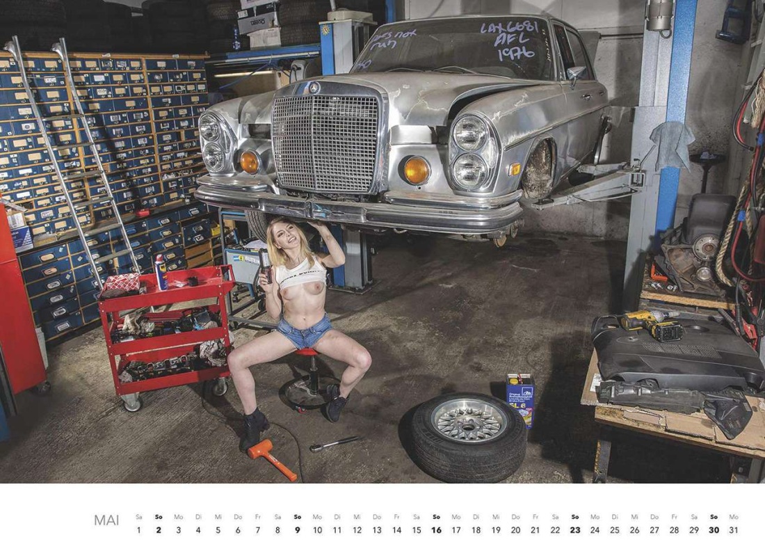 Адриенн Леваи блондинка