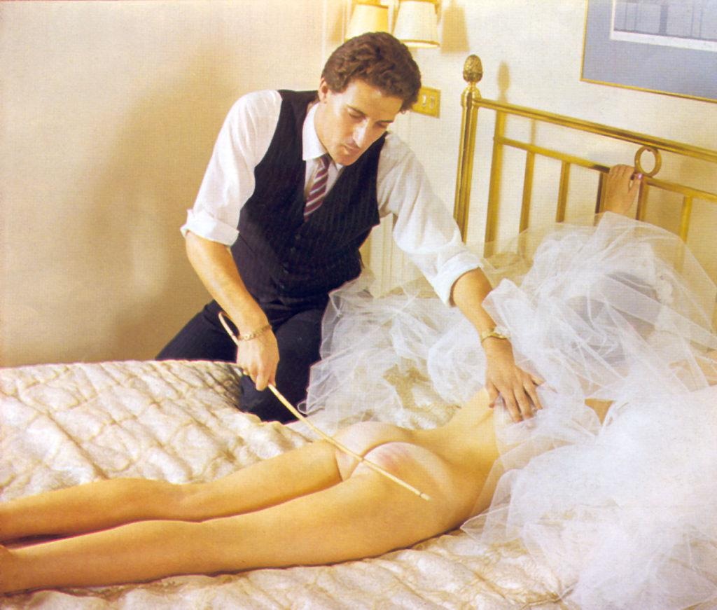 Свадебная кровать бдсм