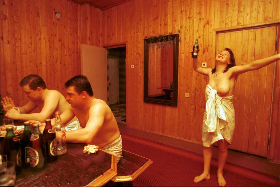 Пьянка в сауне частное