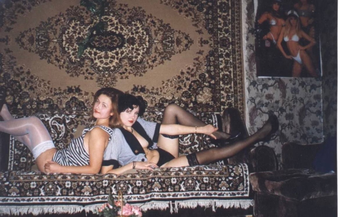 Фотосессия на фоне ковра