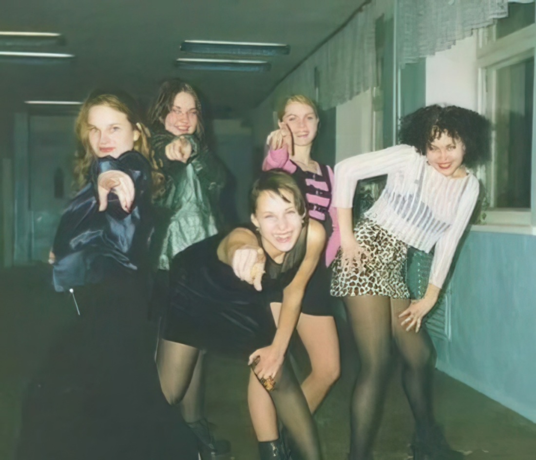 Девушки из 90-х
