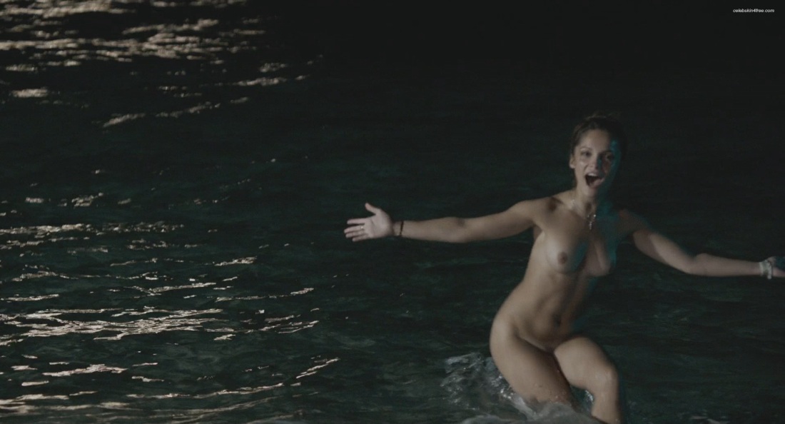 Лола Ле Ланн этот неловкий момент