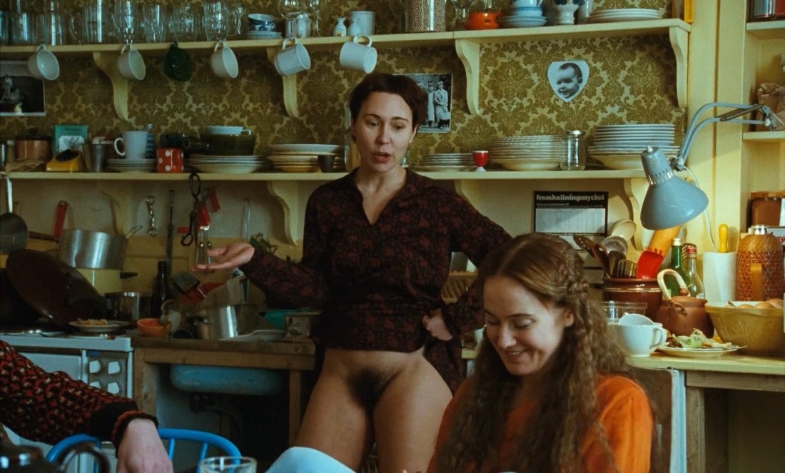 Женщины без трусов в фильмах